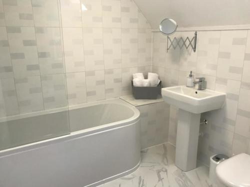 Swanson Bedroom En-Suite